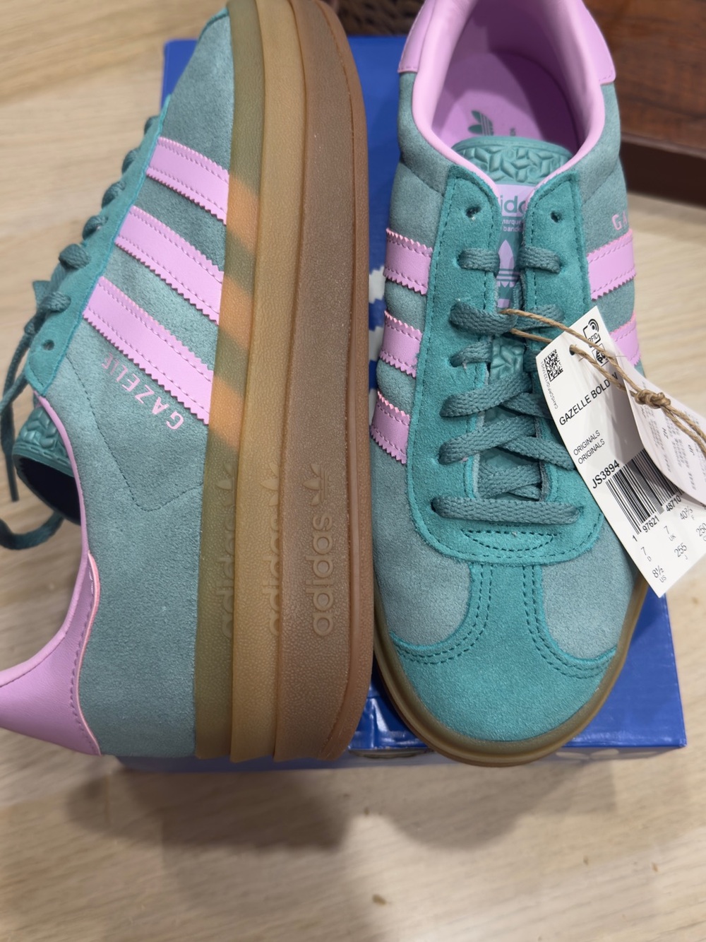 Authentic adidas Gazelle Bold Suede Sneakers new in the box - 1905499 - Picture 5 of 6